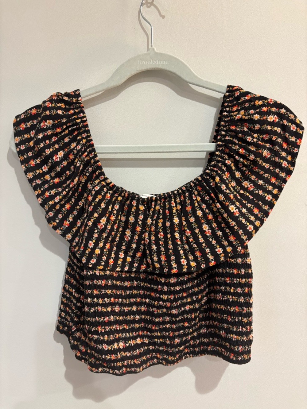American Eagle Outfitters Black Floral Ruffled Off-Shoulder Crop Top